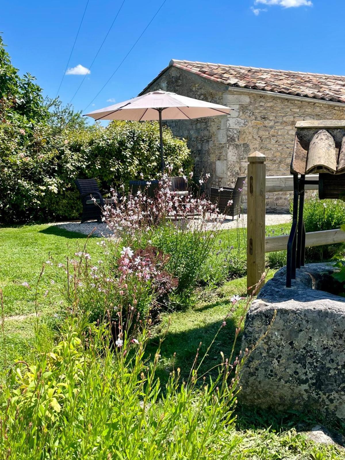 Floirac  Girauderies Chambres D'Hotes/B+B المظهر الخارجي الصورة